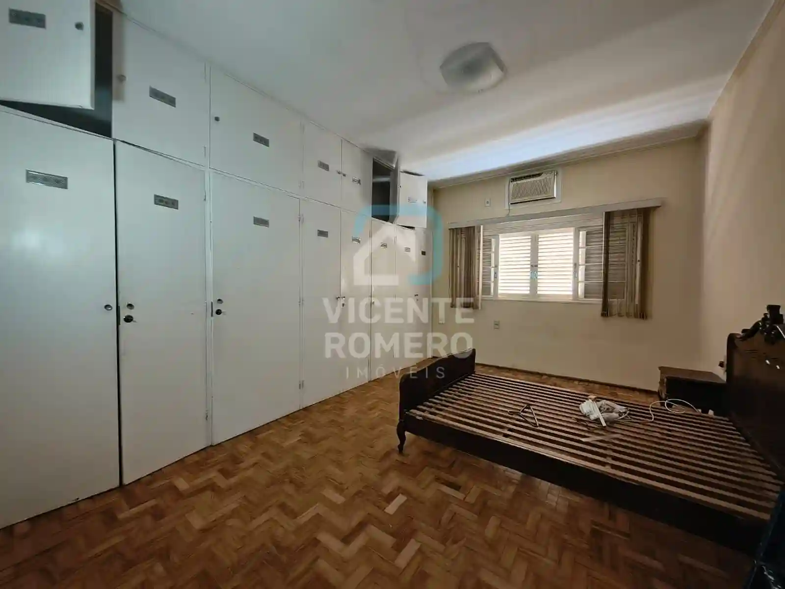 Casa de Condomínio com 4 quartos para aluguel, 400m² — foto 10 de 25