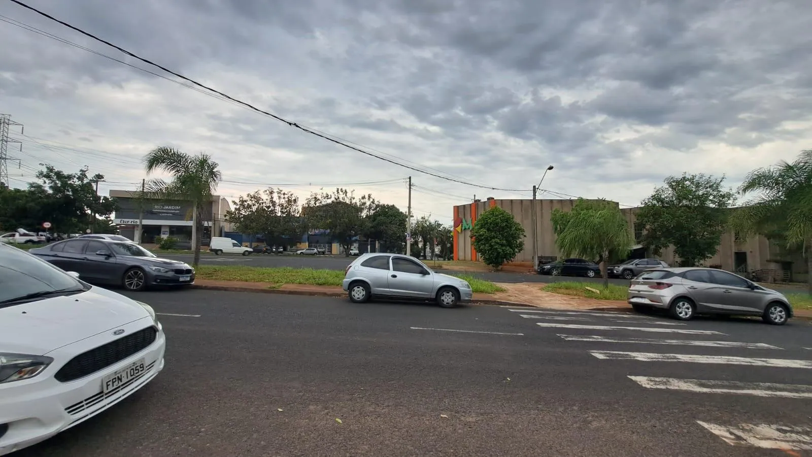 Terreno / Lote / Condomínio à venda, 370m² — foto 8 de 10