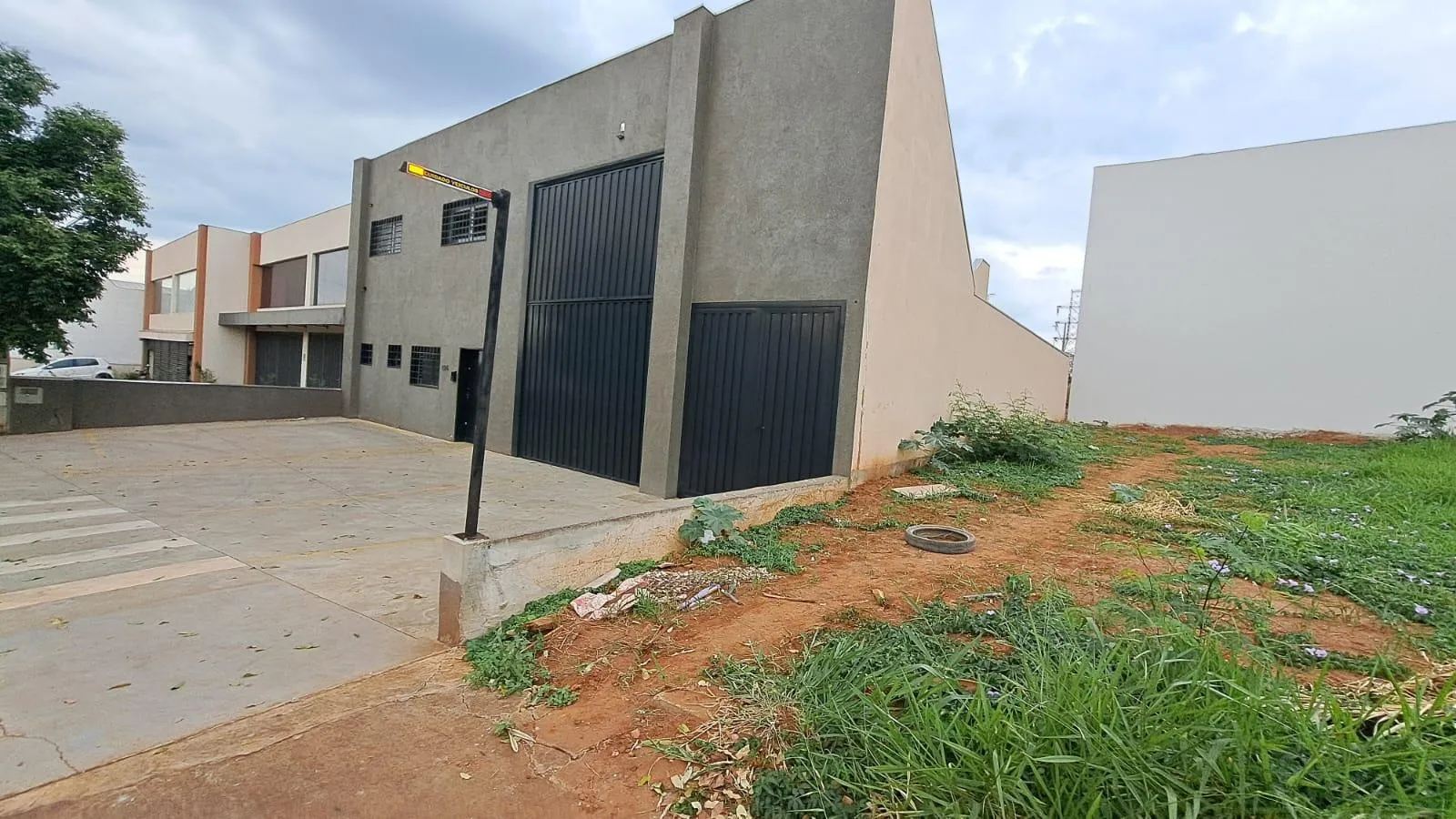 Terreno / Lote / Condomínio à venda, 370m² — foto 5 de 10