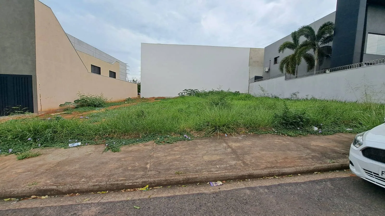 Terreno / Lote / Condomínio à venda, 370m² — foto 6 de 10