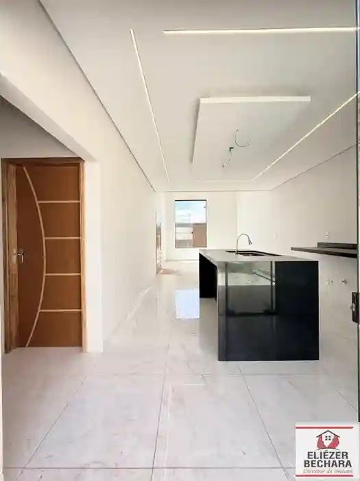 Casa com 3 quartos à venda, 114m² — foto 1 de 23