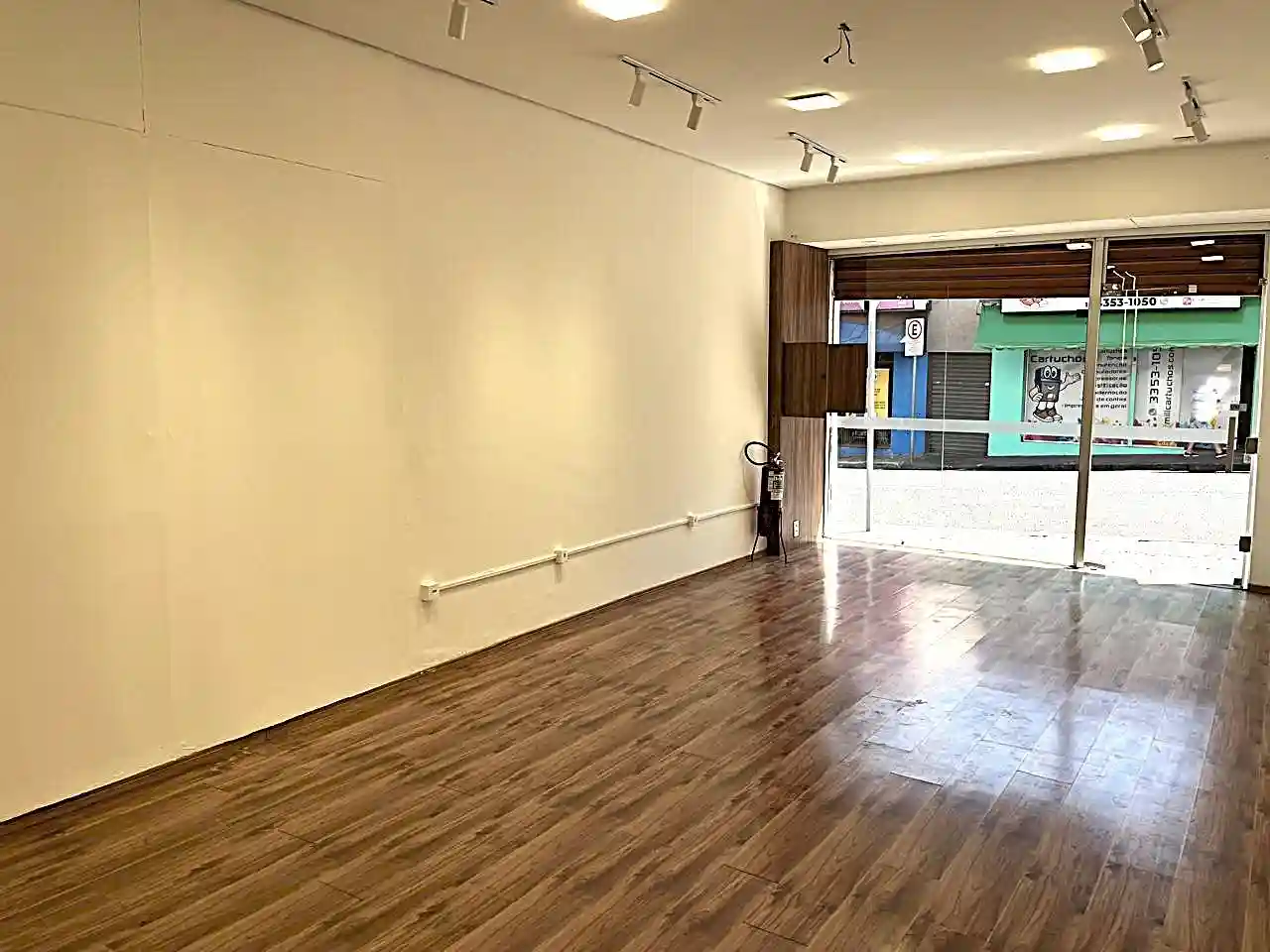 Loja / Salão / Ponto Comercial  para aluguel, 70m² — foto 9 de 13