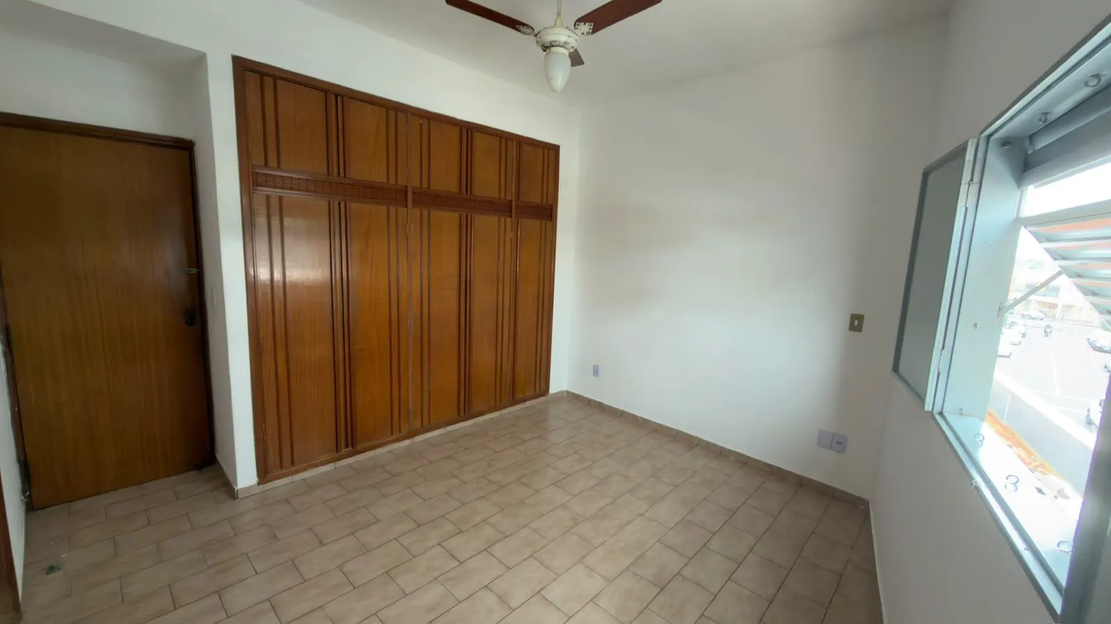 Apartamento com 3 quartos para aluguel, 120m² — foto 17 de 49