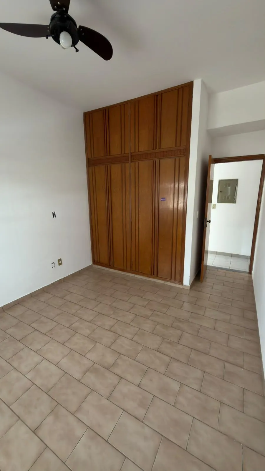 Apartamento com 3 quartos para aluguel, 120m² — foto 22 de 49