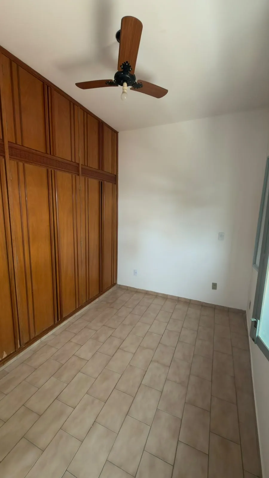 Apartamento com 3 quartos para aluguel, 120m² — foto 13 de 49