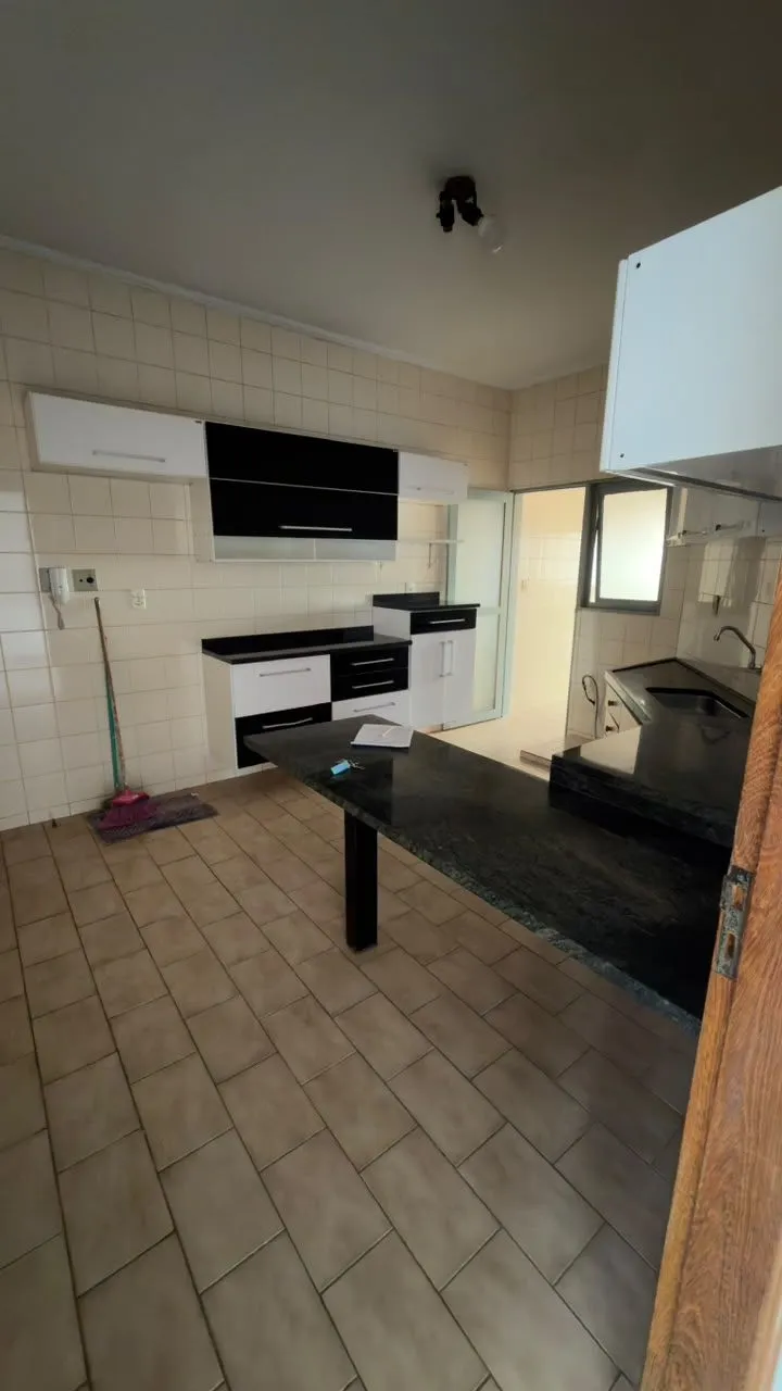 Apartamento com 3 quartos para aluguel, 120m² — foto 9 de 49