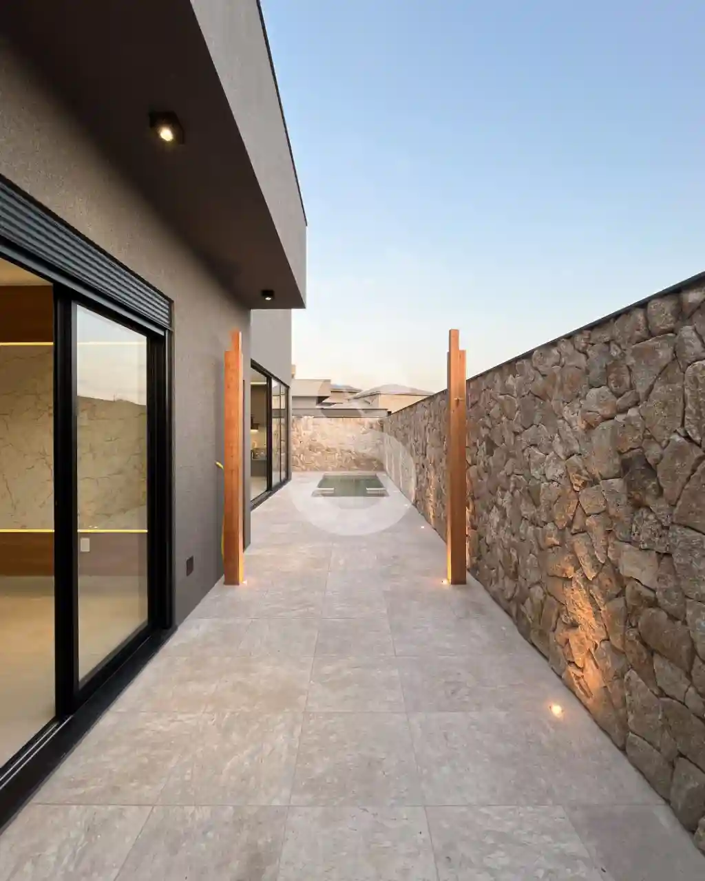 Casa de Condomínio com 4 quartos à venda, 263m² — foto 5 de 25