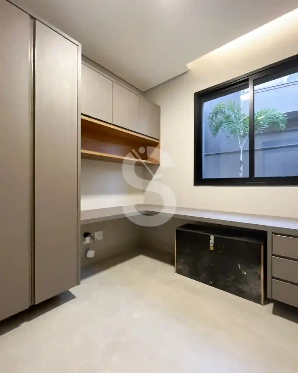 Casa de Condomínio com 4 quartos à venda, 263m² — foto 2 de 25