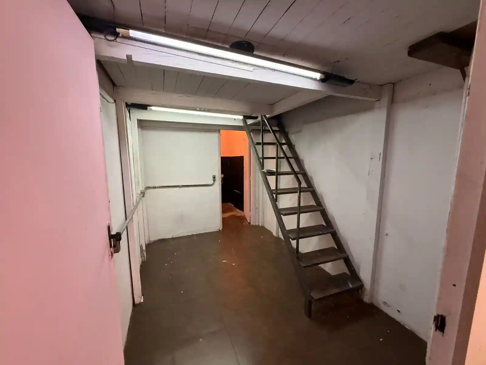 Loja / Salão / Ponto Comercial  para aluguel, 70m² — foto 8 de 14