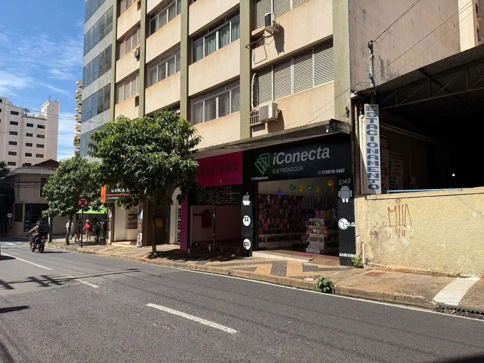 Loja / Salão / Ponto Comercial  para aluguel, 70m² — foto 1 de 14