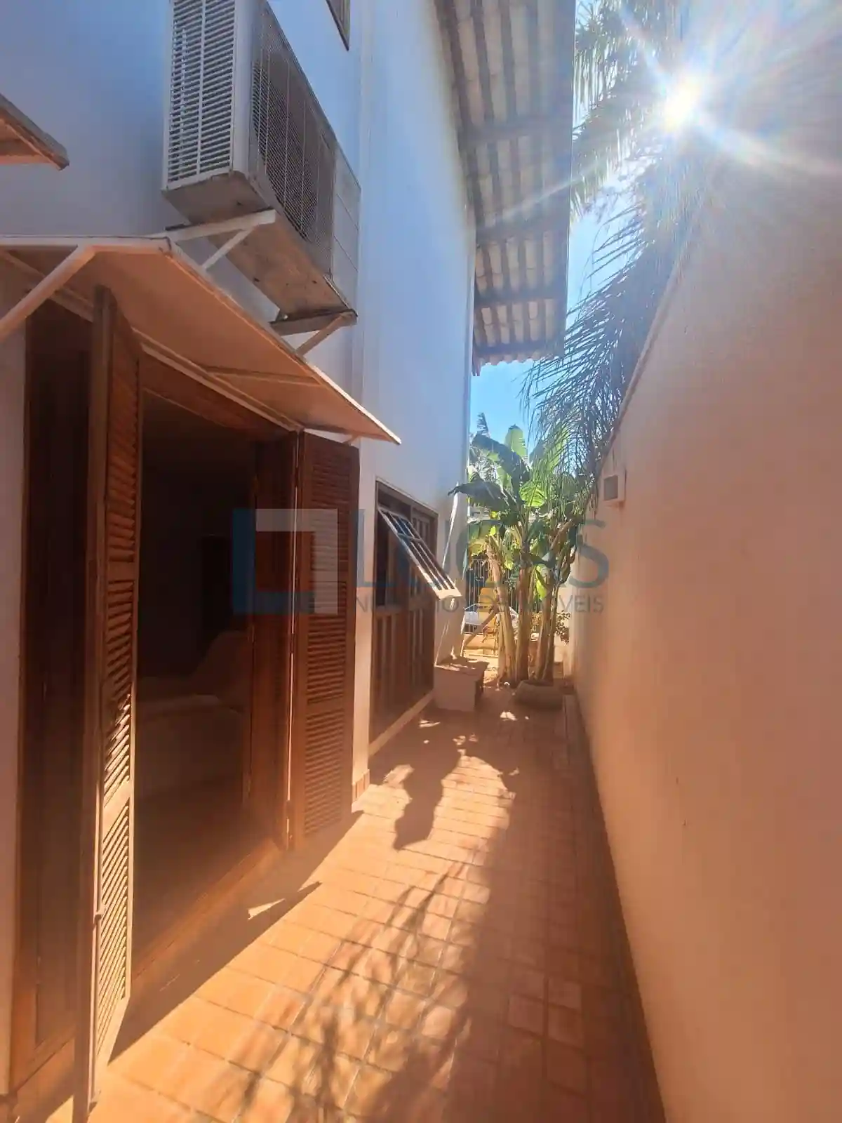 Casa com 3 quartos à venda, 1600m² — foto 24 de 35