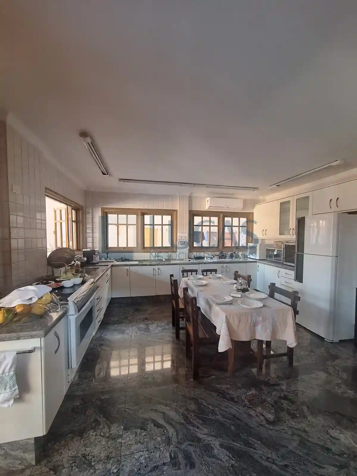 Casa com 3 quartos à venda, 1600m² — foto 14 de 35
