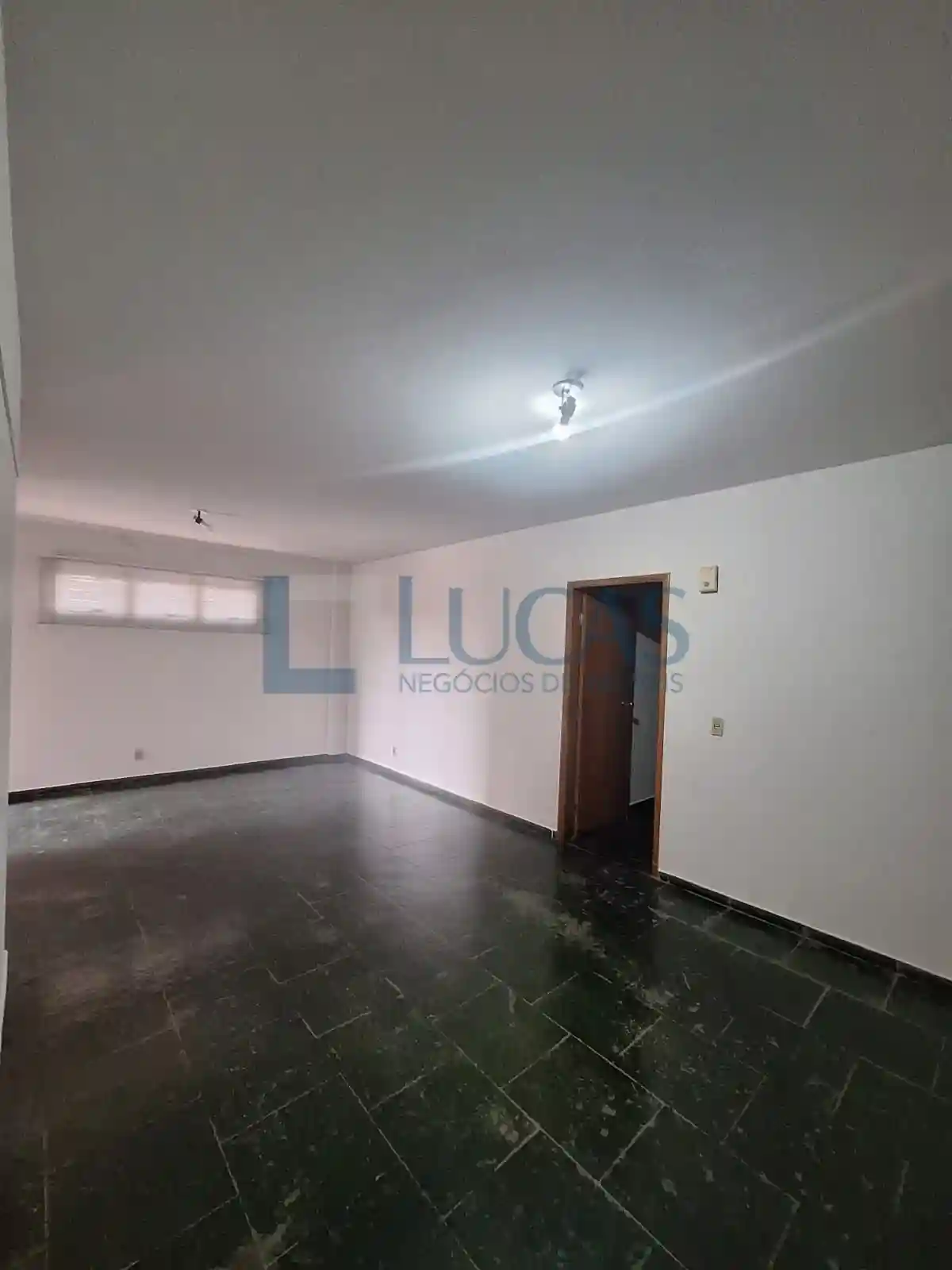 Apartamento com 3 quartos à venda, 118m² — foto 2 de 13