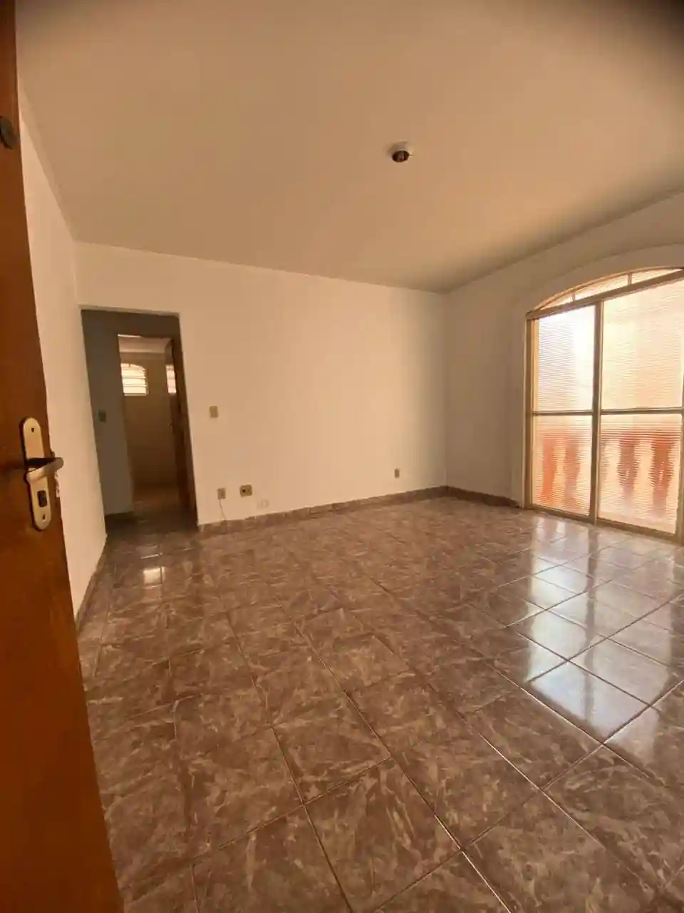 Apartamento com 2 quartos à venda, 80m² — foto 3 de 12