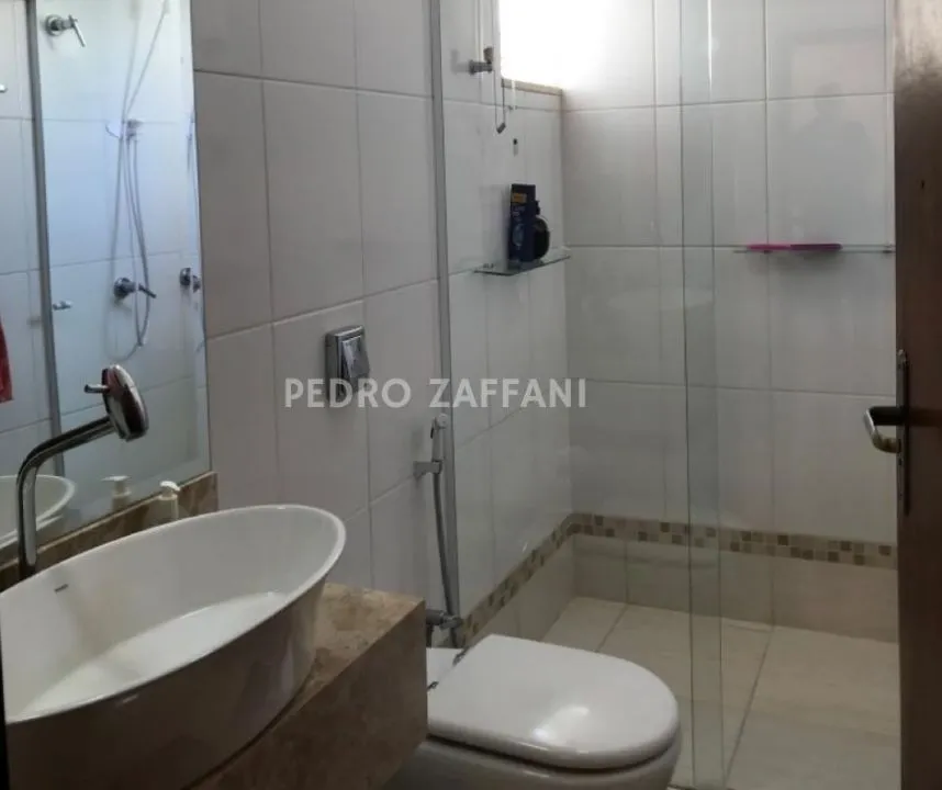 Sobrado à venda — foto 1 de 10