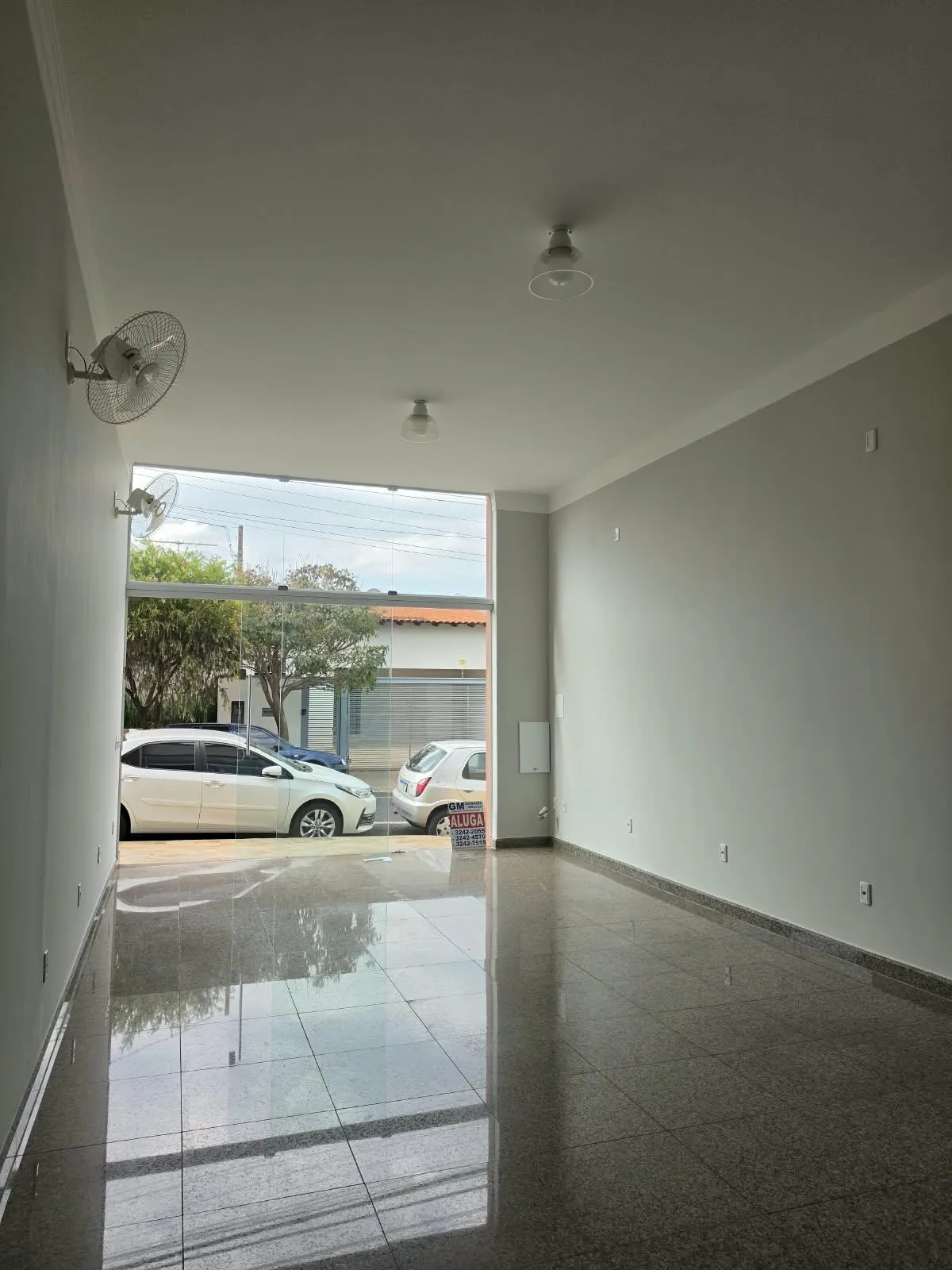 Loja / Salão / Ponto Comercial para aluguel, 56m² — foto 3 de 6