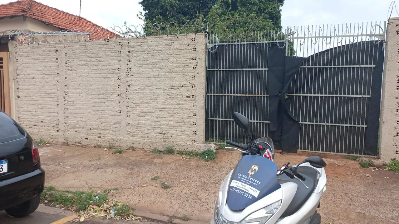 Terreno / Lote / Condomínio à venda — foto 1 de 2