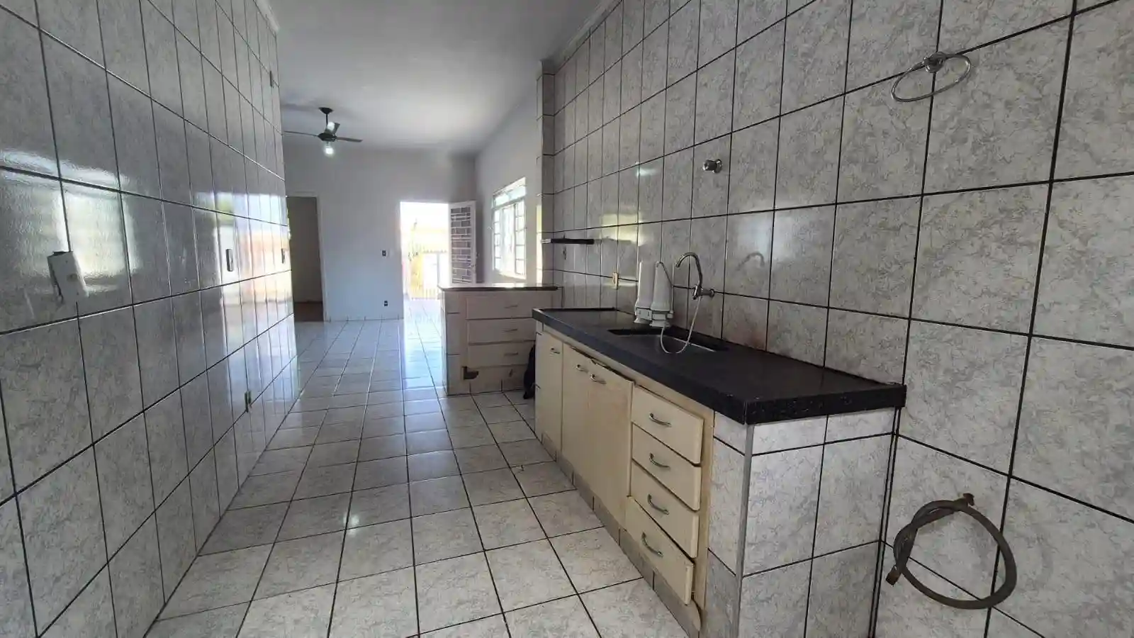 Casa com 3 quartos à venda, 300m² — foto 13 de 13