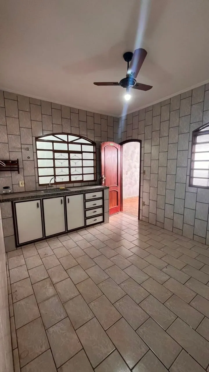 Casa com 2 quartos à venda, 120m² — foto 11 de 14