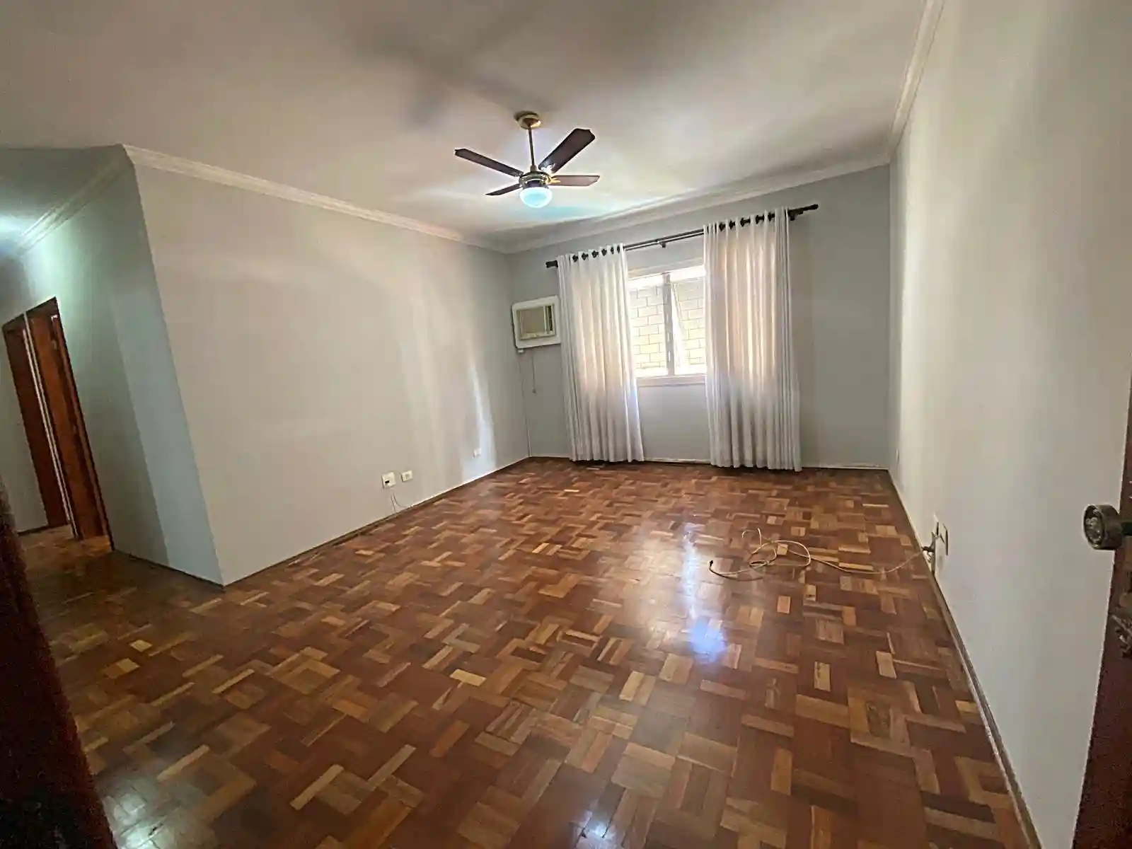 Apartamento com 3 quartos à venda, 90m² — foto 2 de 17