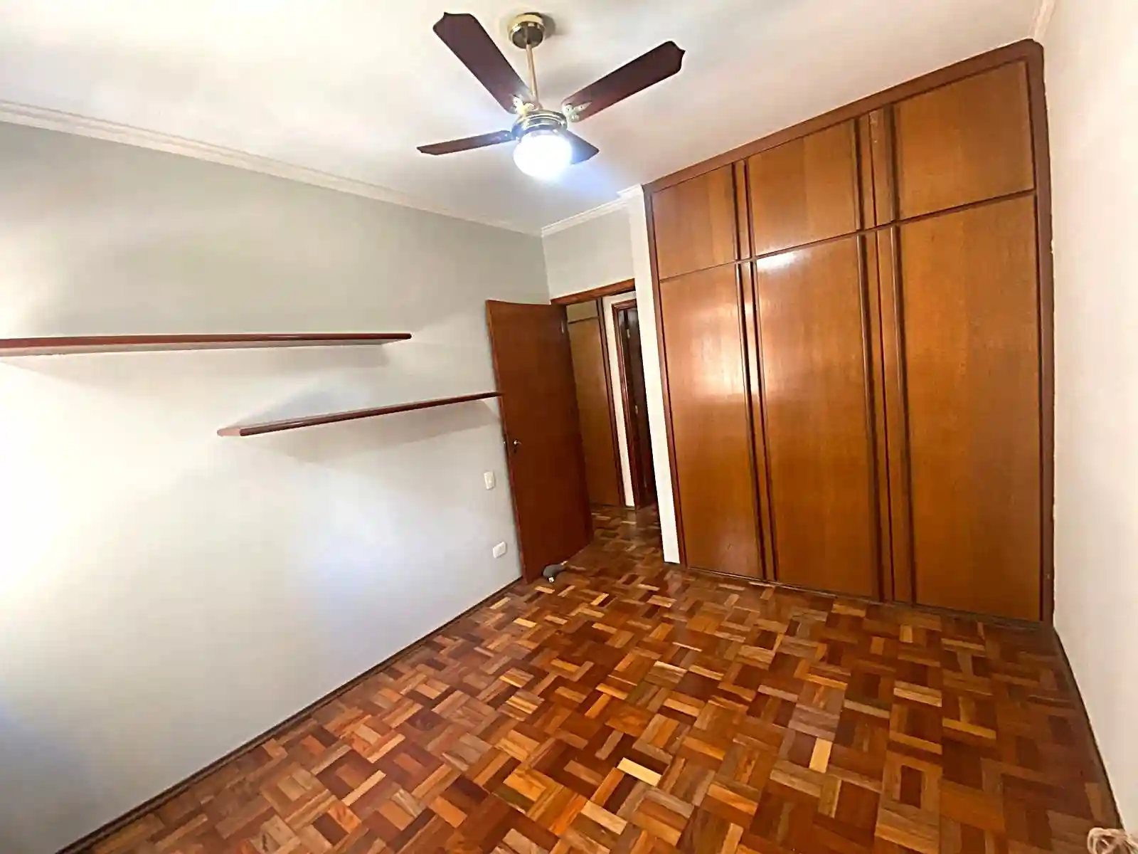 Apartamento com 3 quartos à venda, 90m² — foto 3 de 17