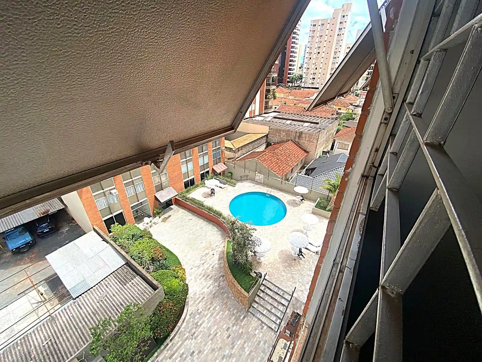 Apartamento com 3 quartos à venda, 90m² — foto 10 de 17