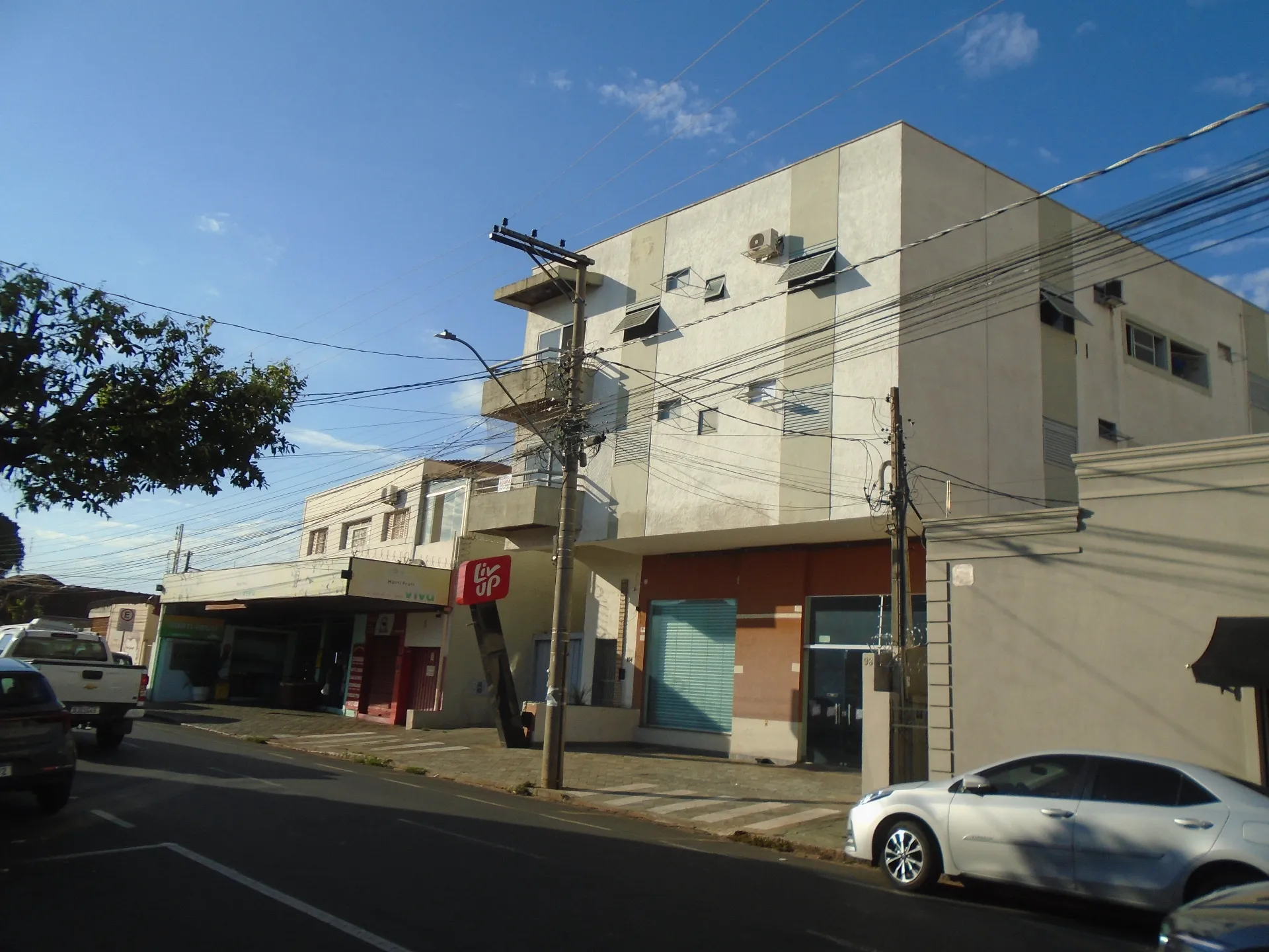Apartamento com 3 quartos para aluguel, 120m² — foto 1 de 22