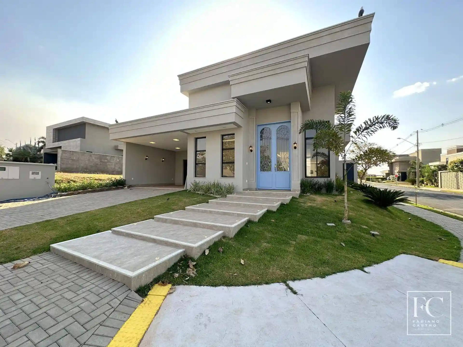 Casa de Condomínio com 3 quartos à venda, 200m² — foto 1 de 25