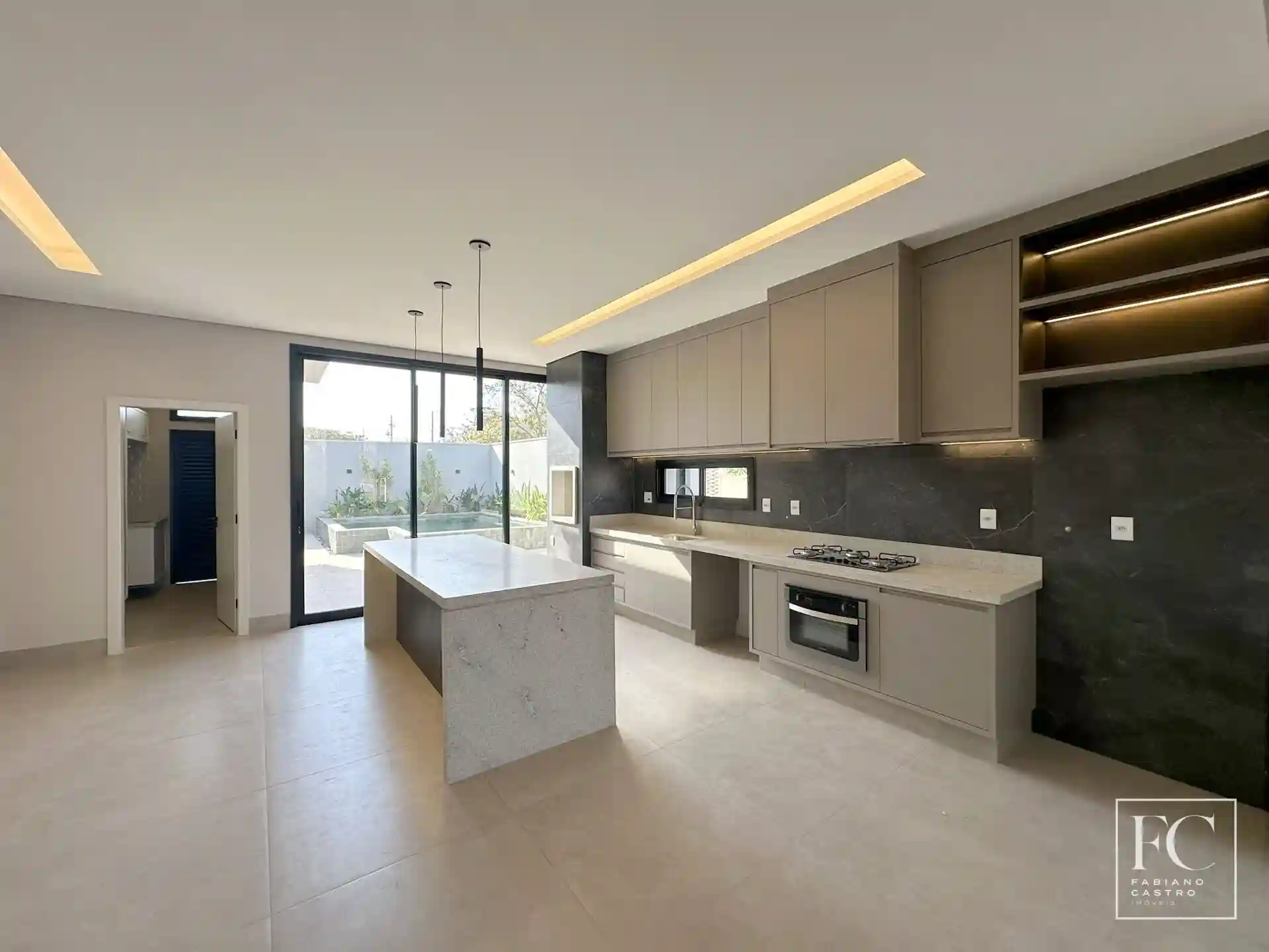 Casa de Condomínio com 3 quartos à venda, 200m² — foto 6 de 25