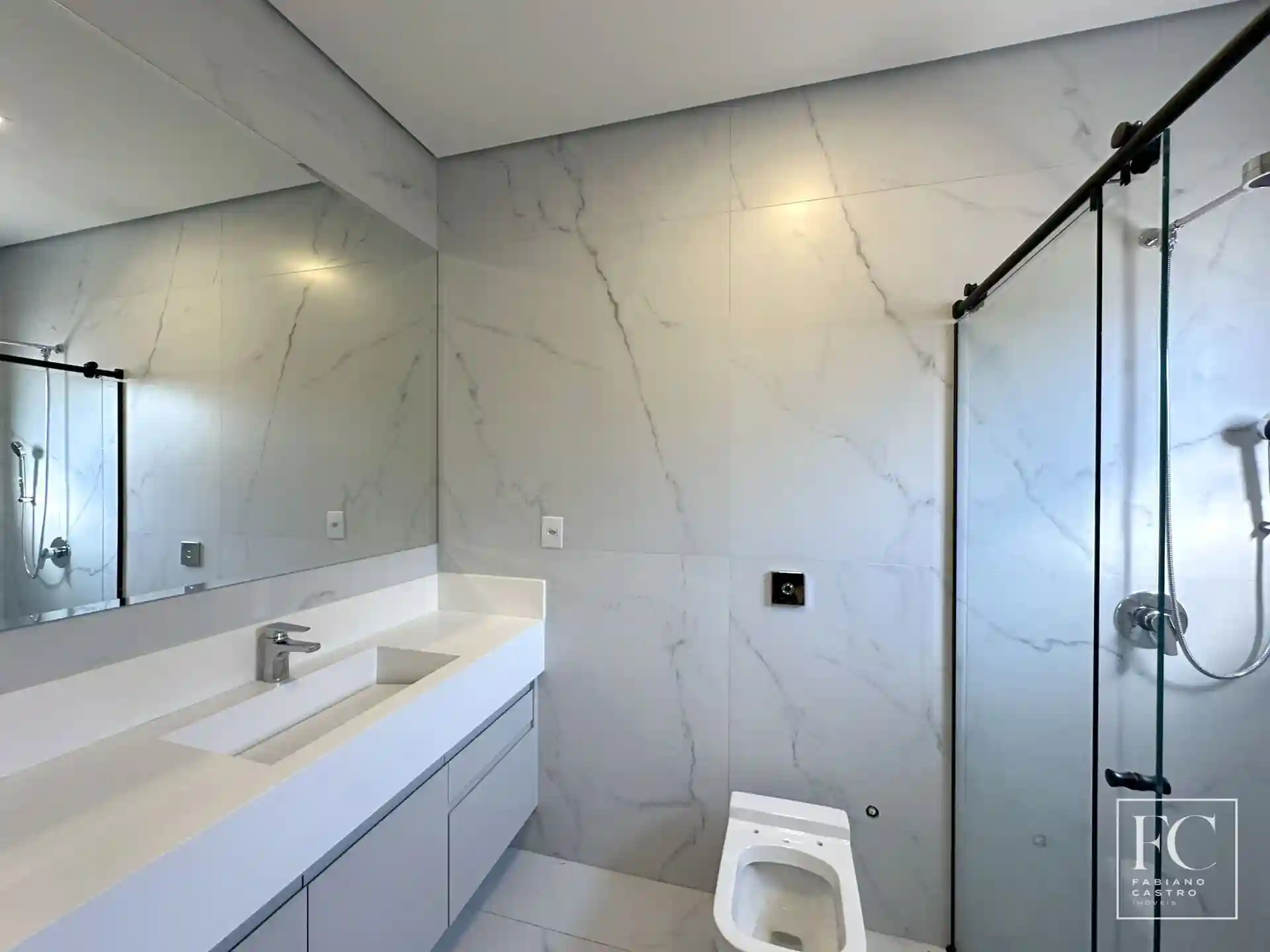 Casa de Condomínio com 3 quartos à venda, 200m² — foto 21 de 25