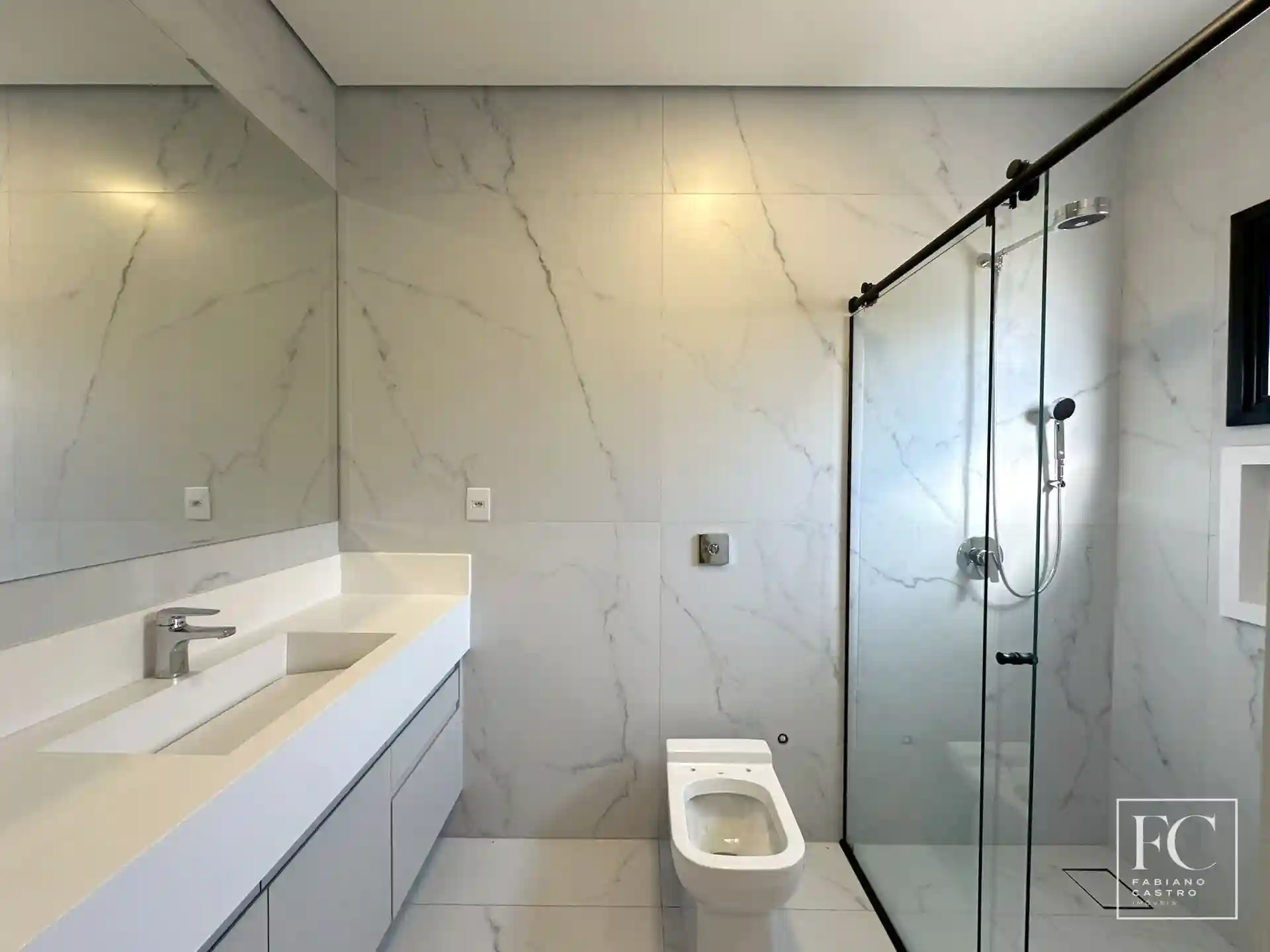 Casa de Condomínio com 3 quartos à venda, 200m² — foto 22 de 25