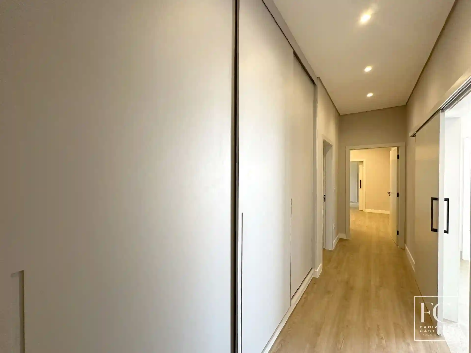 Casa de Condomínio com 3 quartos à venda, 200m² — foto 19 de 25