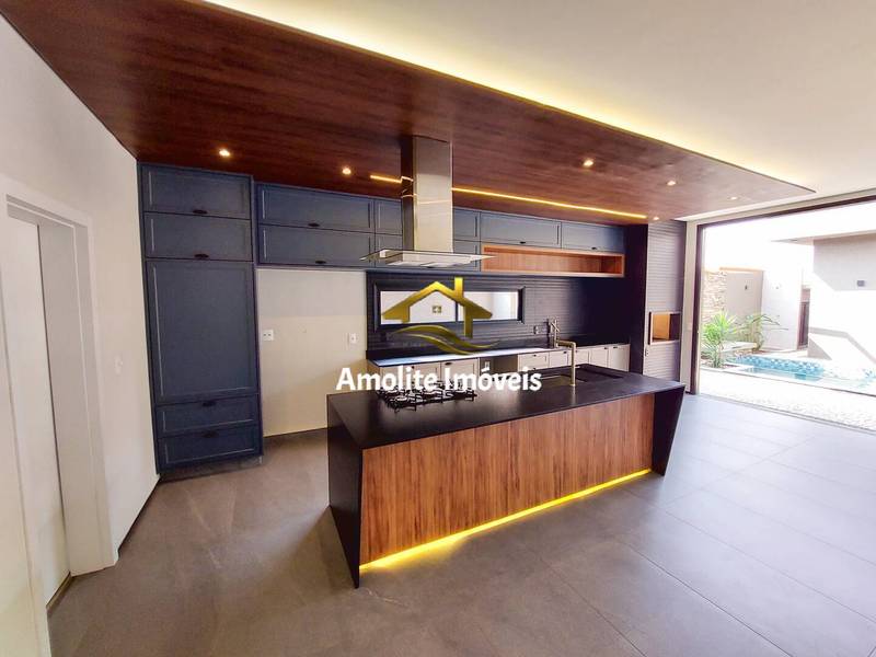Casa de Condomínio com 3 quartos à venda, 216m² — foto 10 de 66