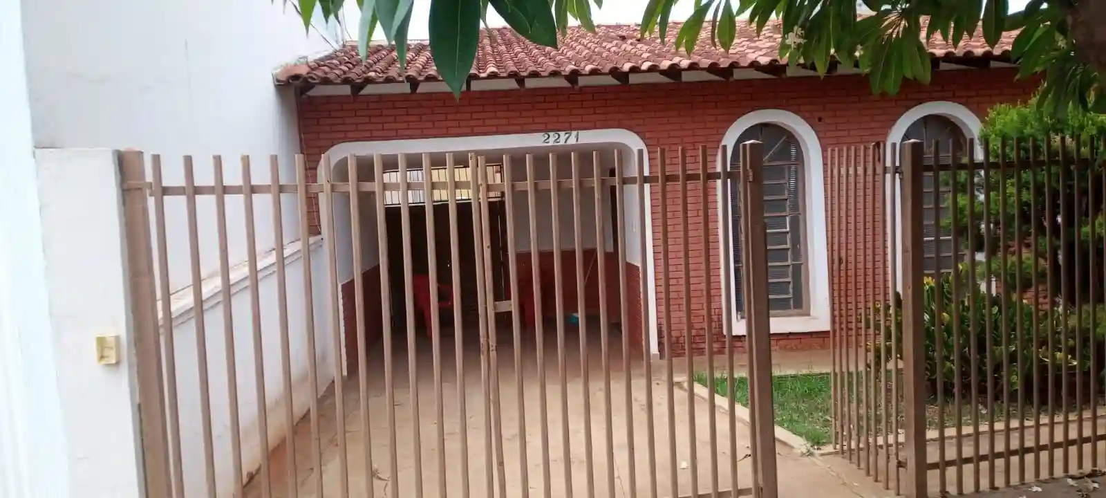 Casa Comercial com 3 quartos para aluguel, 242m² — foto 1 de 9