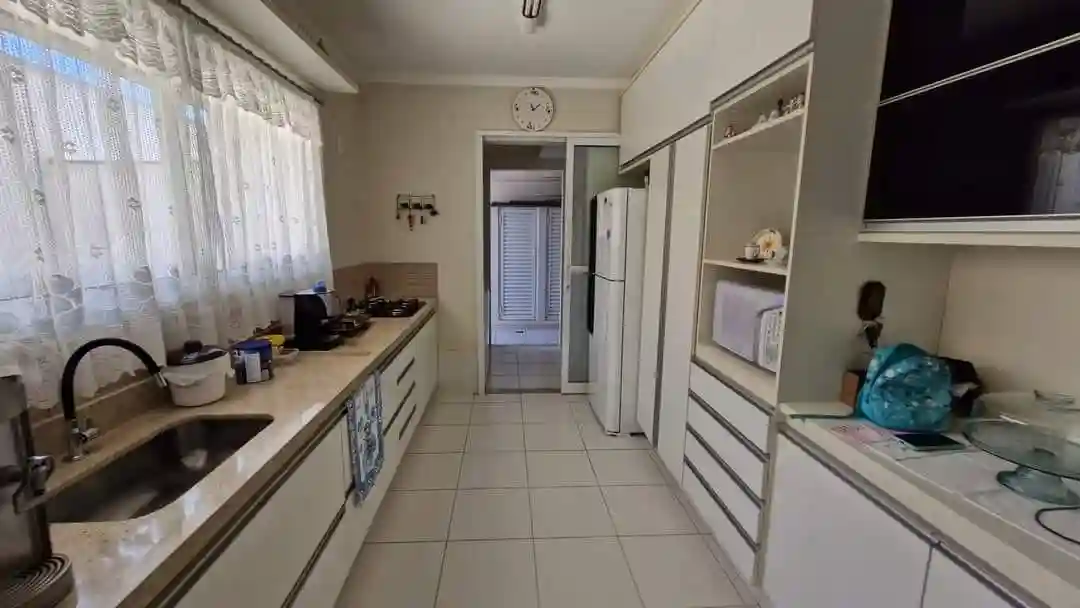 Casa de Condomínio com 3 quartos à venda, 10m² — foto 20 de 24