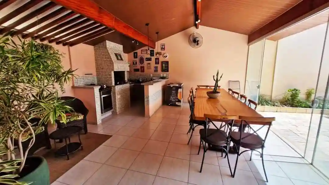 Casa de Condomínio com 3 quartos à venda, 10m² — foto 7 de 24