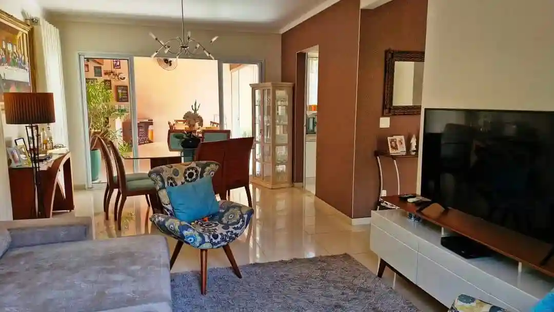 Casa de Condomínio com 3 quartos à venda, 10m² — foto 10 de 24