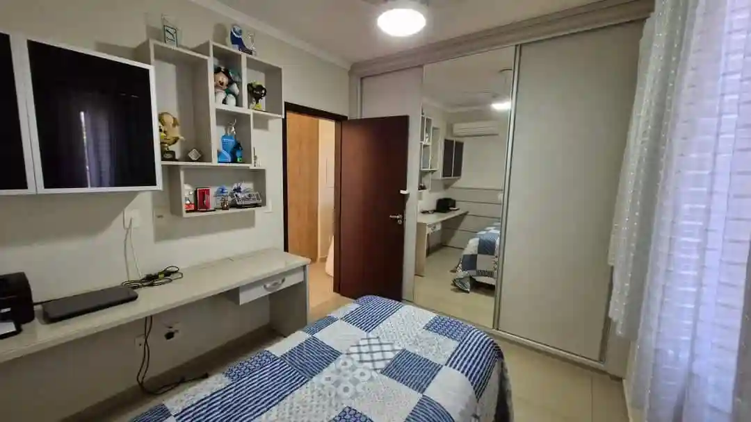 Casa de Condomínio com 3 quartos à venda, 10m² — foto 13 de 24