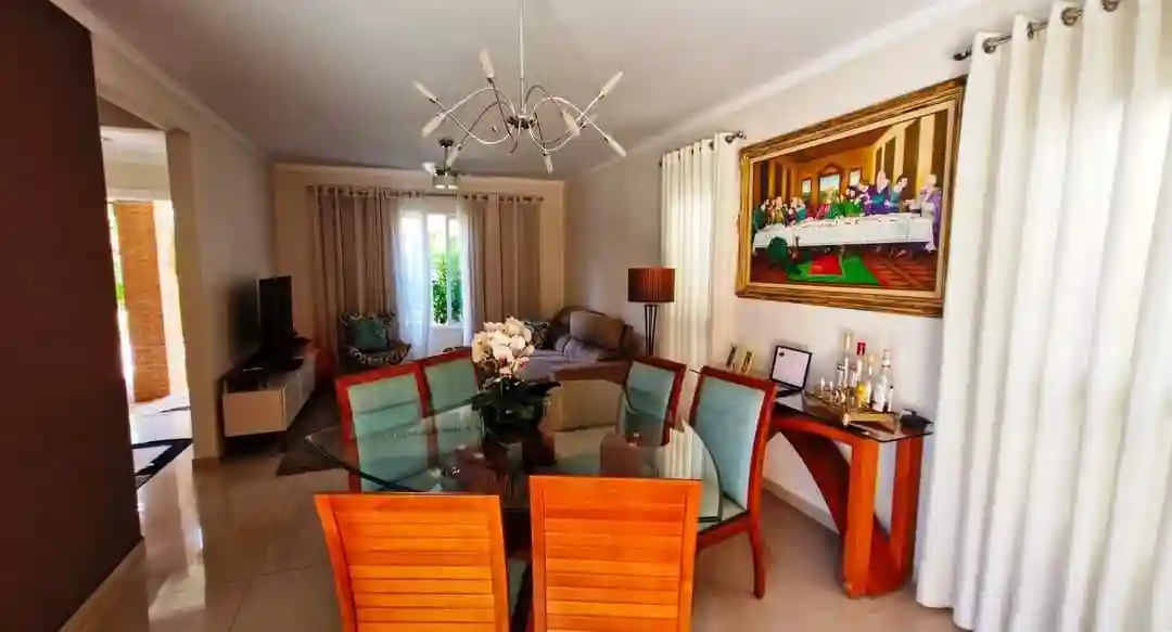 Casa de Condomínio com 3 quartos à venda, 10m² — foto 15 de 24