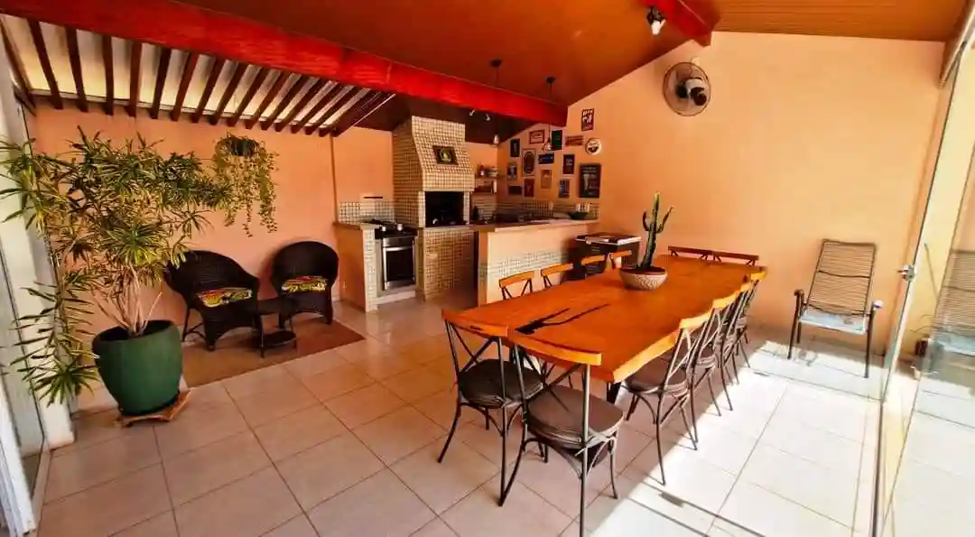 Casa de Condomínio com 3 quartos à venda, 10m² — foto 1 de 24