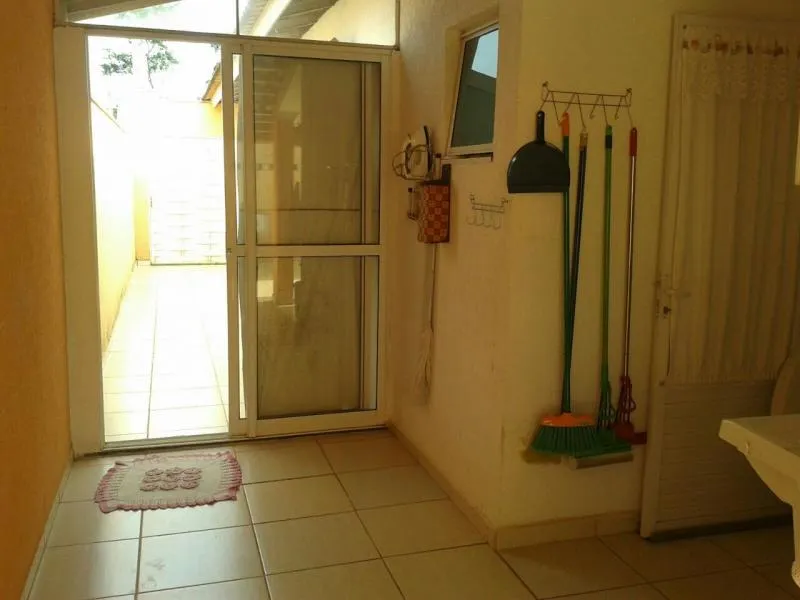 Casa de Condomínio à venda — foto 2 de 2