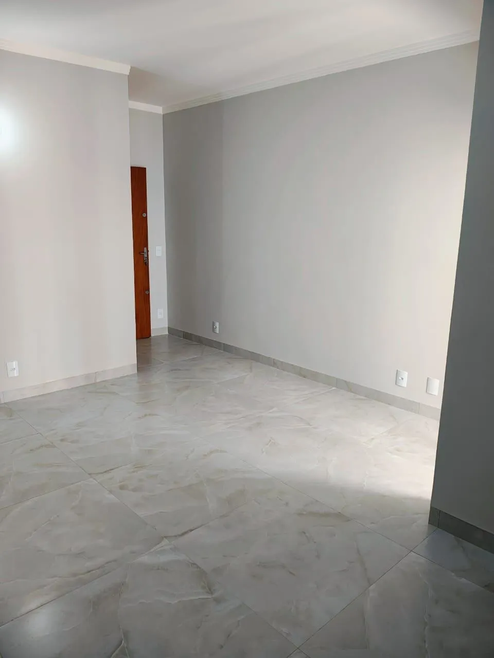 Apartamento com 2 quartos à venda, 68m² — foto 2 de 44