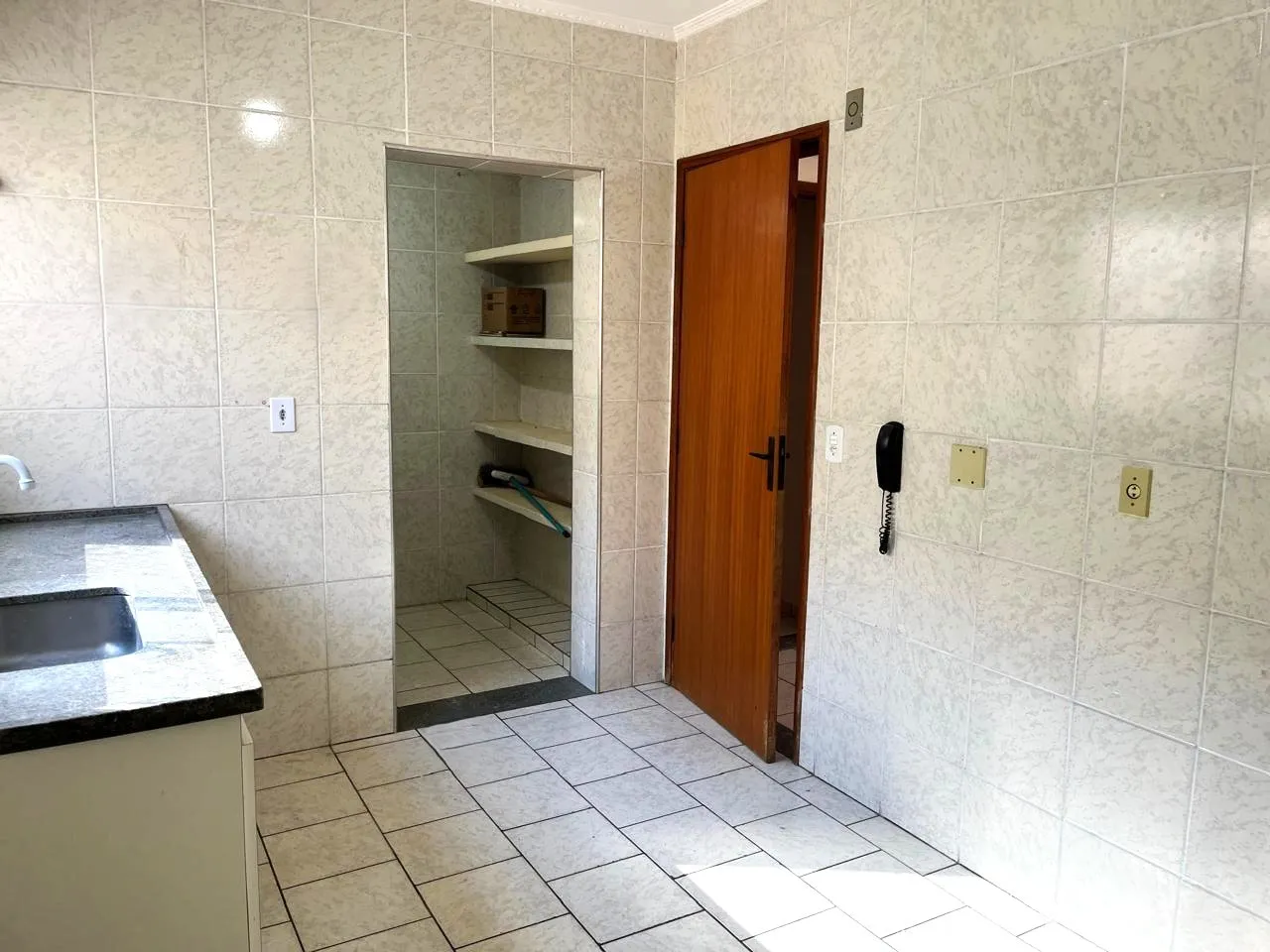 Apartamento com 2 quartos para aluguel, 70m² — foto 6 de 13