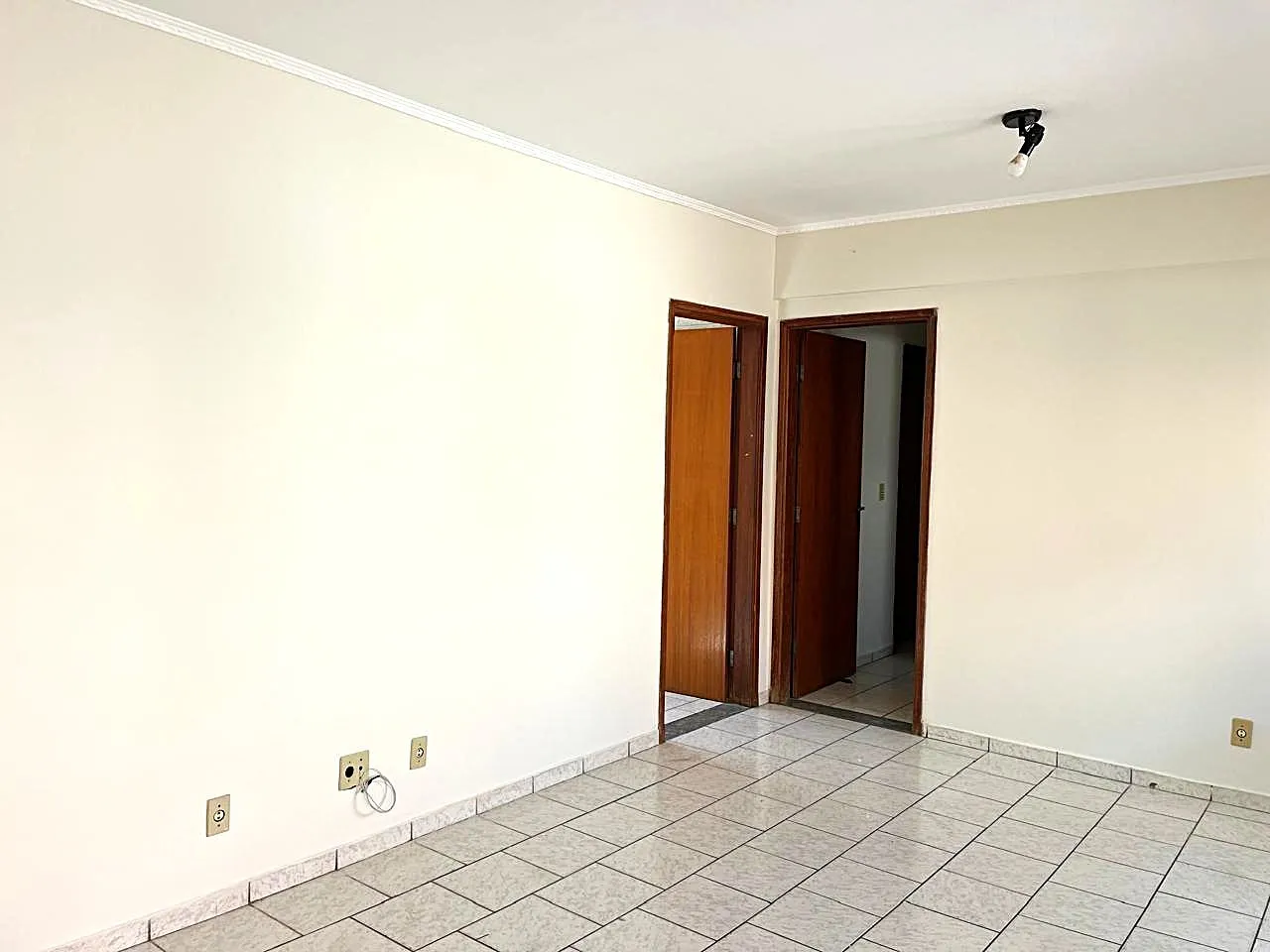 Apartamento com 2 quartos para aluguel, 70m² — foto 4 de 13