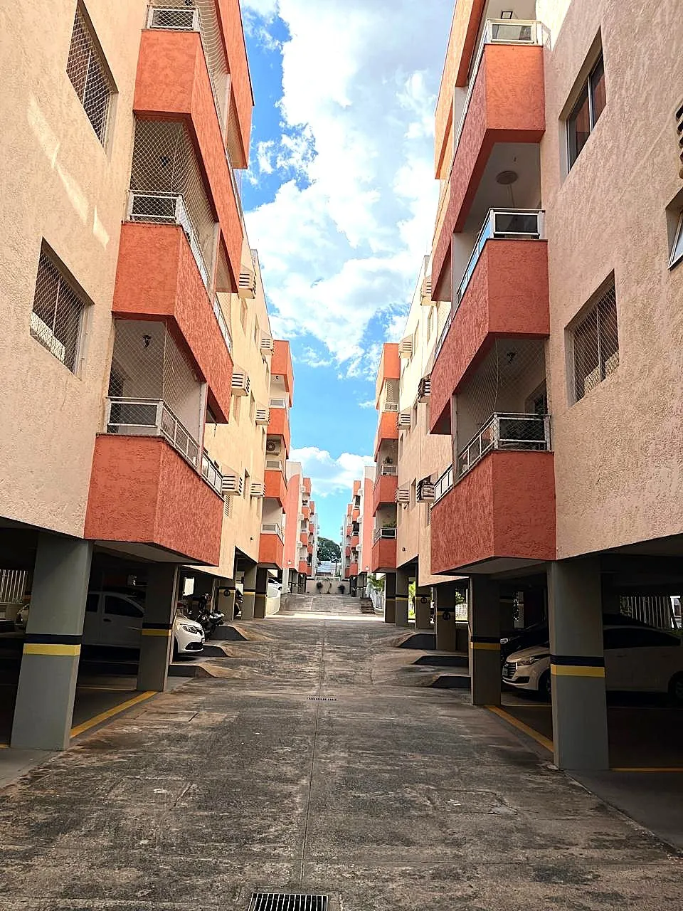 Apartamento com 2 quartos para aluguel, 70m² — foto 1 de 13