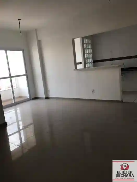 Apartamento com 2 quartos à venda, 70m² — foto 1 de 14