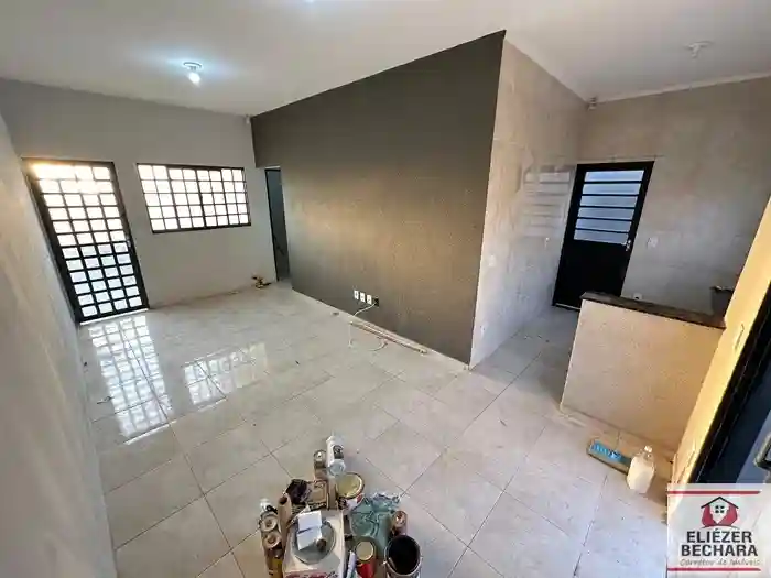 Casa com 2 quartos à venda, 70m² — foto 2 de 15