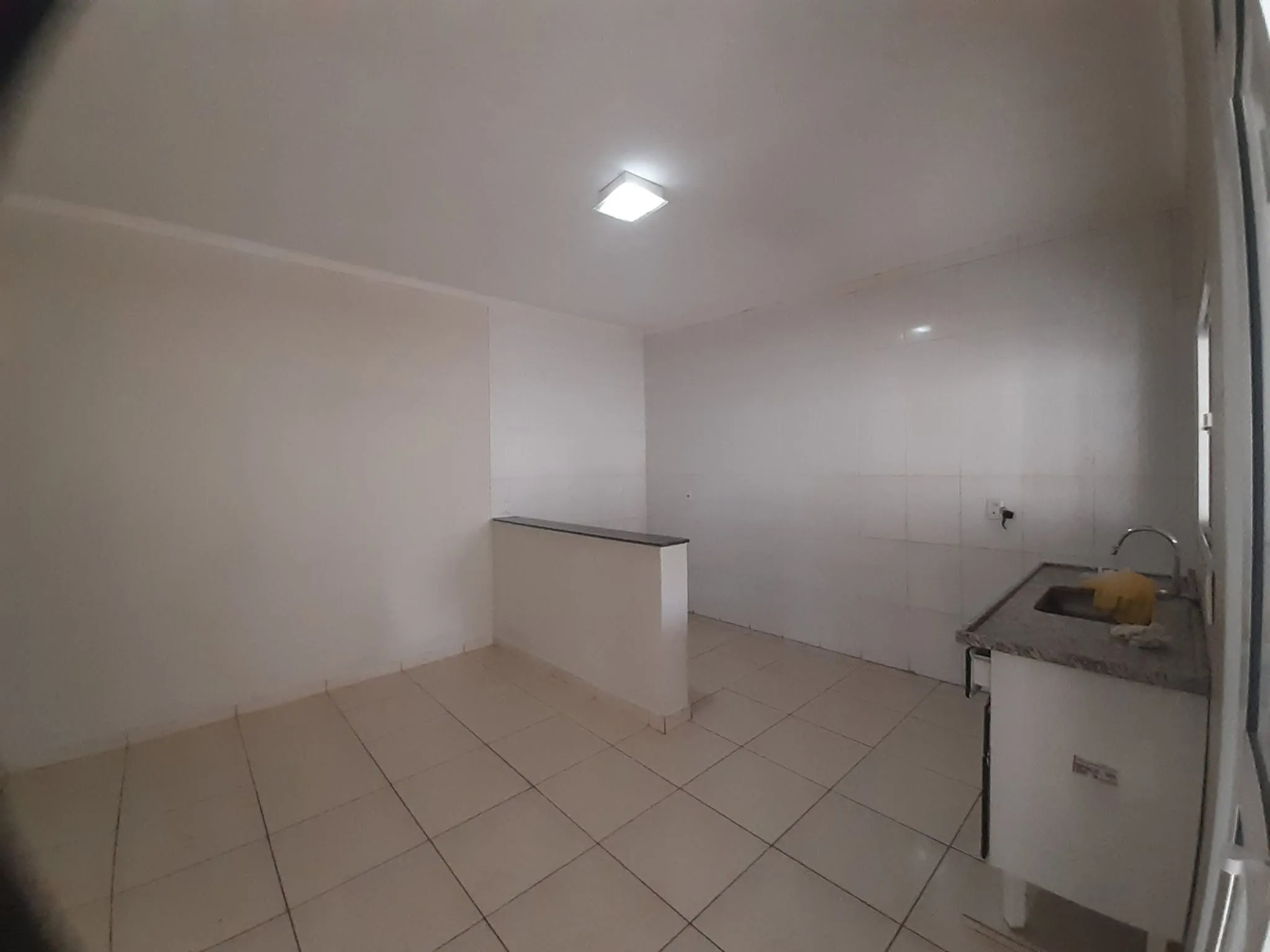 Casa com 2 quartos para aluguel, 60m² — foto 3 de 10