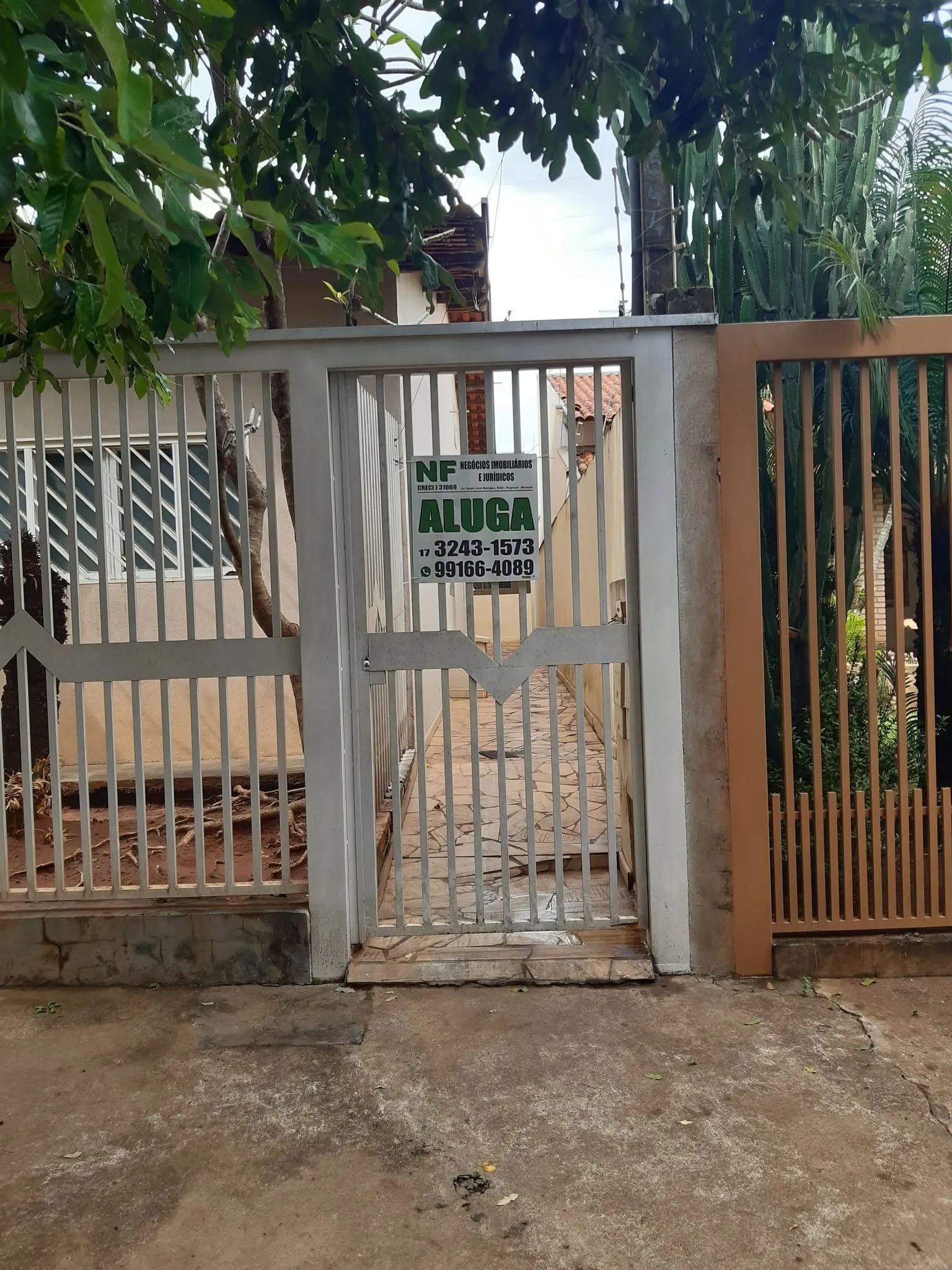 Casa com 2 quartos para aluguel, 60m² — foto 2 de 10