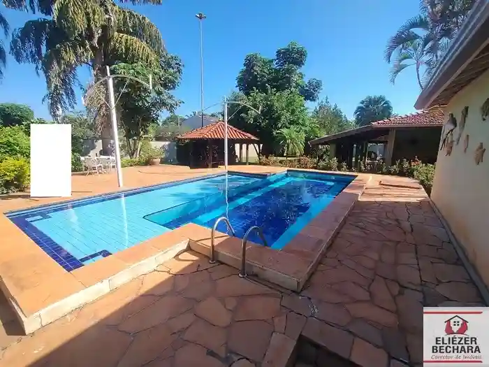 Fazenda / Sítio / Chácara com 2 quartos à venda, 2040m² — foto 1 de 52